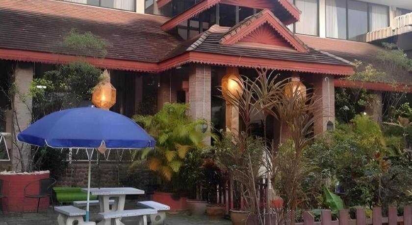 皮亚波恩山乐园酒店 美塞 外观 照片