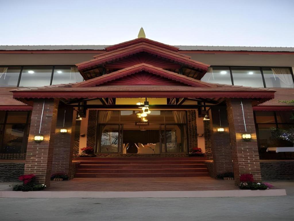皮亚波恩山乐园酒店 美塞 外观 照片